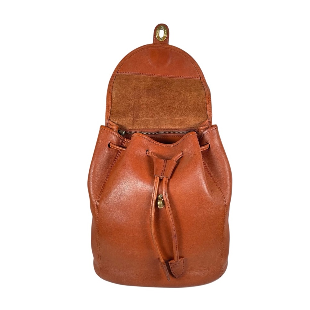 COACH VINTAGE Large Turn-lock Glove Tanned Leather Backpack in British Tan - Picture 12 of 16